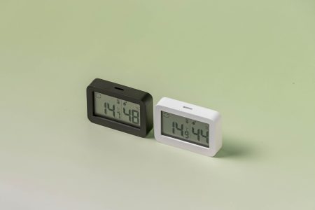 Hygrometer met temperatuurmeter binnen